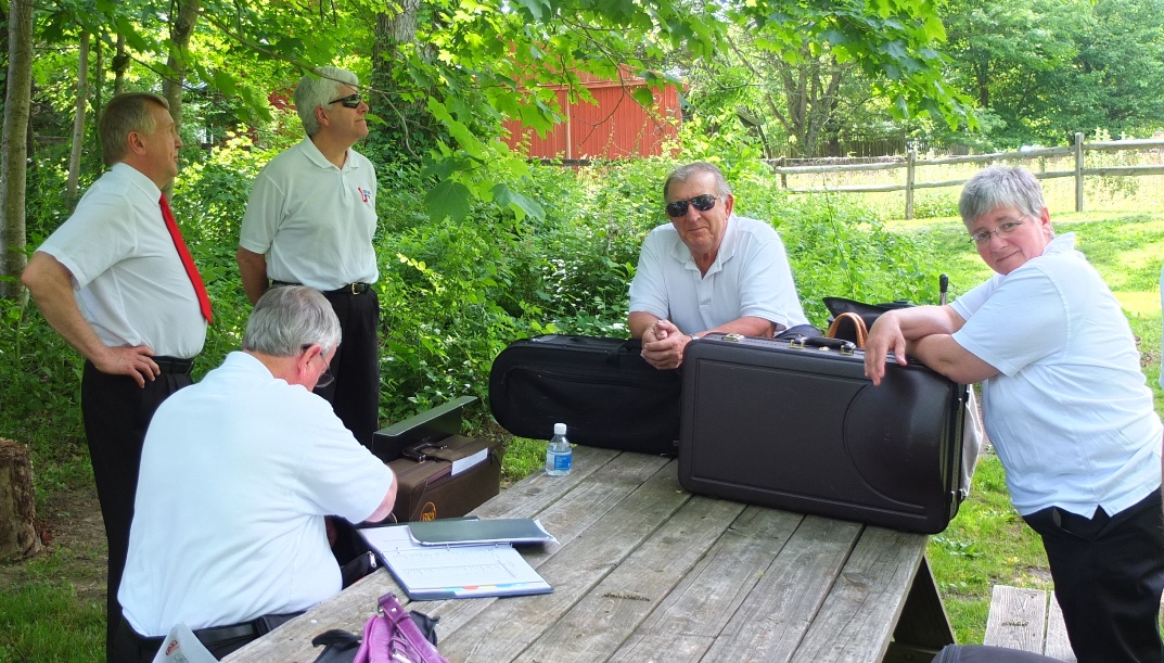 picnic table